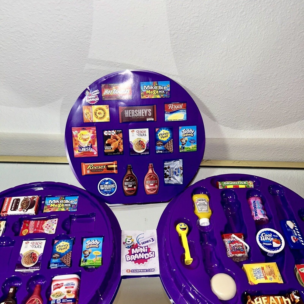 Zuru 5‎ Surprise Mini Brands Series 3 Collectors Case with 25 minis